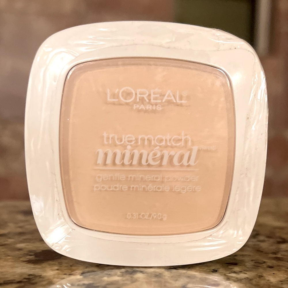 L’Oréal Paris True Match Mineral Gentle Mineral Powder in Soft Ivory N1-2 BNSIP